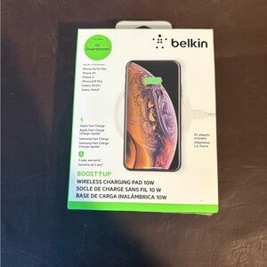 💥Buy 2 Get 1 Free💥Belkin Boost Up Wireless Charger 10W - Green and White